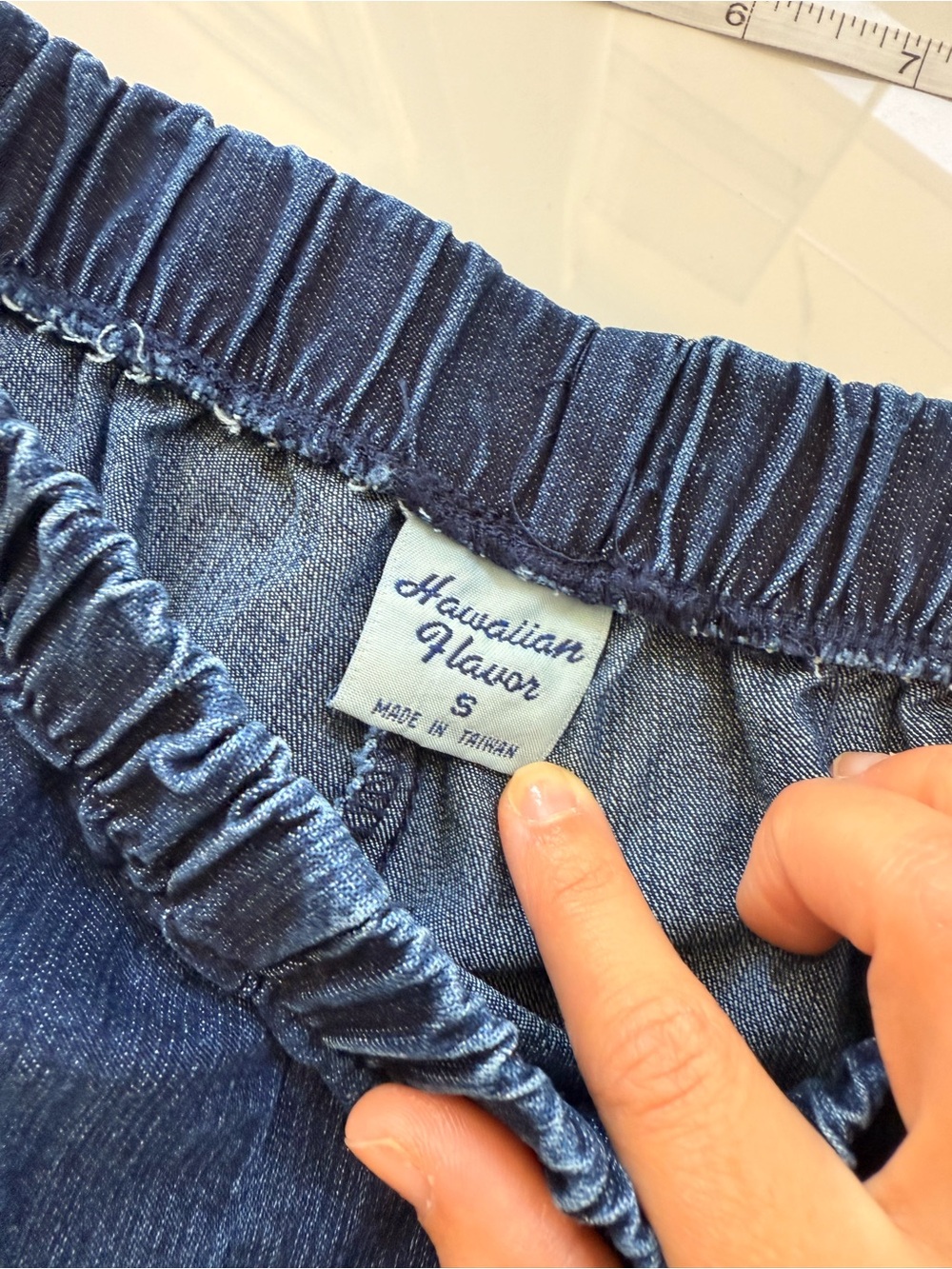 Women’s Hawaiian-Wear Denim Elastic High-Waist Shorts